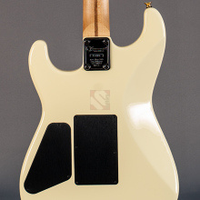 Photo von Charvel San Dimas USA Custom Shop Custom Select Vanilla Shake (2023)