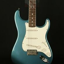 Photo von Fender Stratocaster Master Design 1965 Lake Placid Blue (2004)