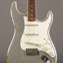 Photo von Fender Stratocaster 67 Relic Silver Sparkle Ltd. NAMM (2017)
