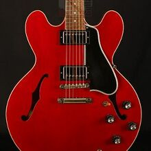 Photo von Gibson ES-335 59' Cherry Nashville (2012)