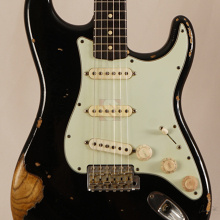 Photo von Fender Stratocaster 63 Heavy Relic Black over Gold Masterbuilt Jason Smith (2009)