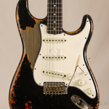 Photo von Fender Stratocaster 63 Heavy Relic Black over Sunburst Masterbuilt Dale Wilson (2021)