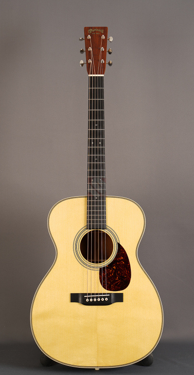 martin om28 v